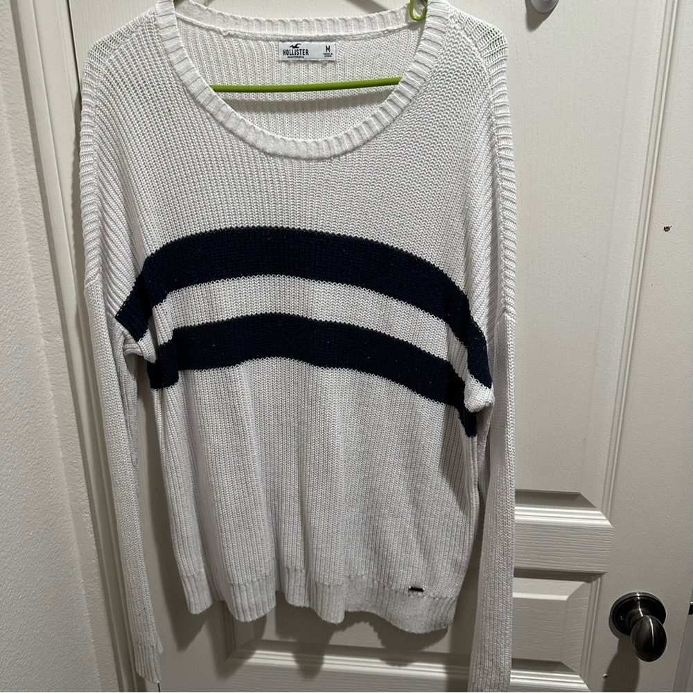 Hollister long sleeve sweater